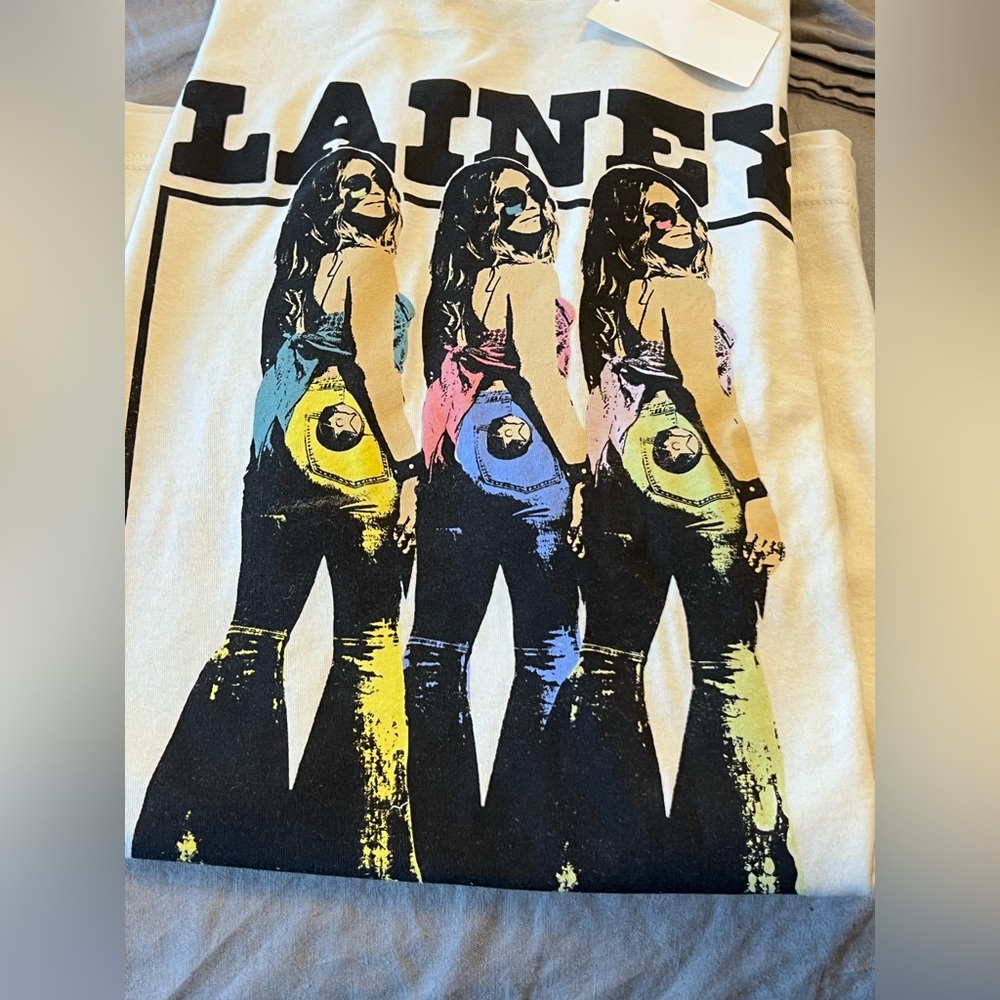Lainey Wilson graphic tees- size  XL- new with tags
